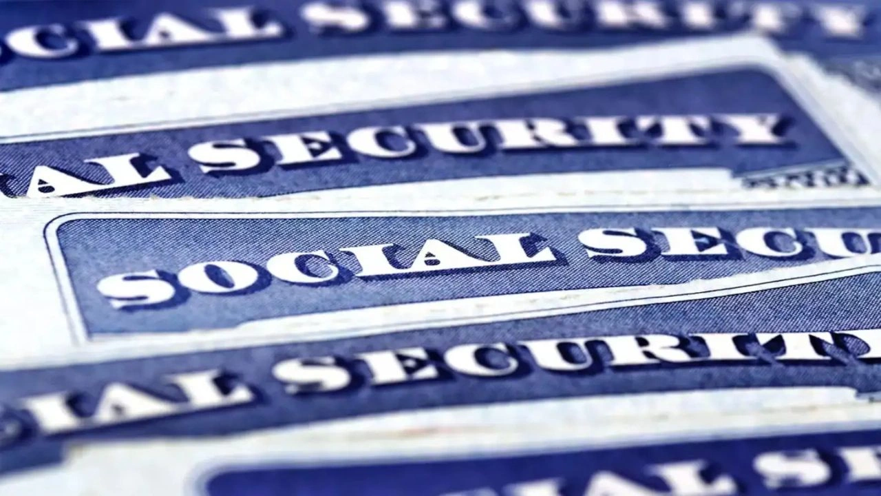 What the Typical Social Security Benefit Looks Like Between Ages 62 and 80